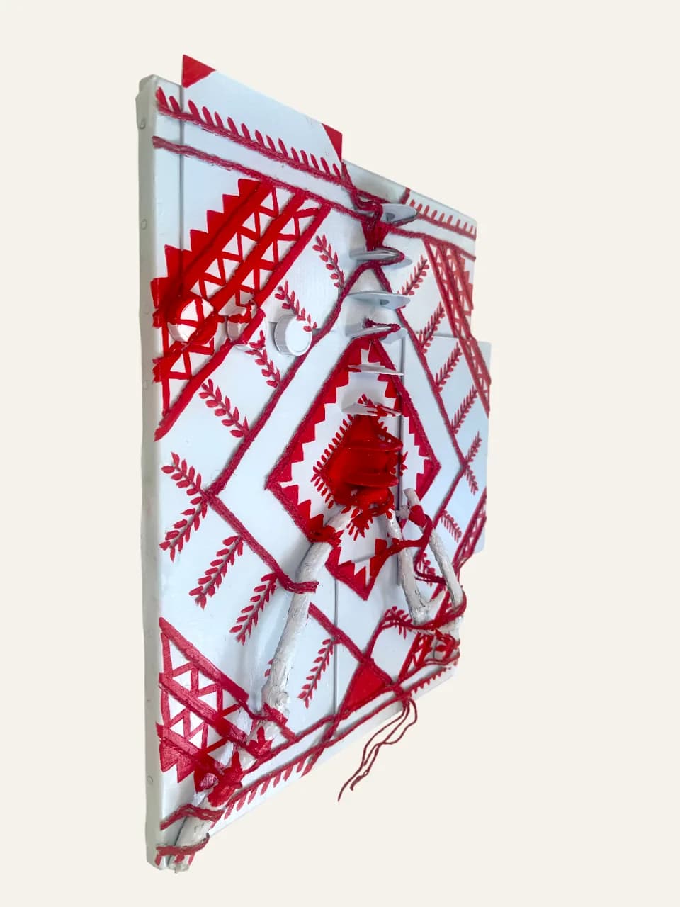 Картина «TM 0012» — Полина Бортина, смешанная техника: холст, акрил, рельеф, коллаж, 40 × 30 см, фрагмент 1