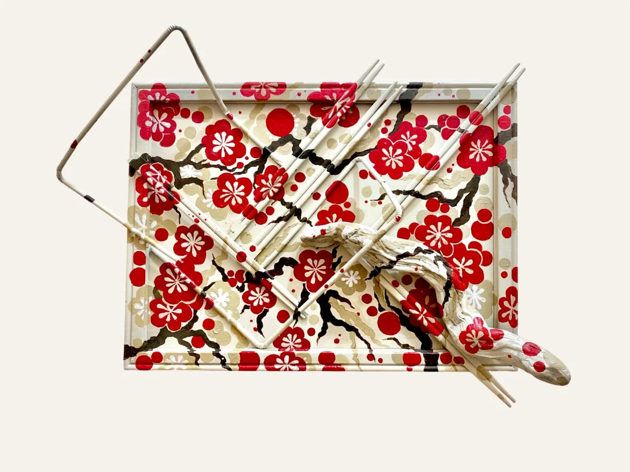 Art object “TM 004” by Polina Bortina, mixed media: object, assemblage, 25 × 40 cm